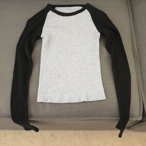 Brandy Melville long sleeve top